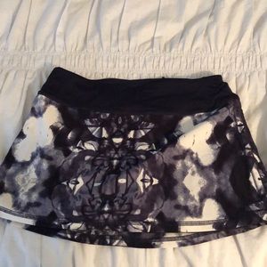 Lululemon size 4 skort